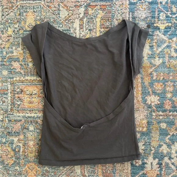 Grey backless Subdued top - Picture 2 of 2